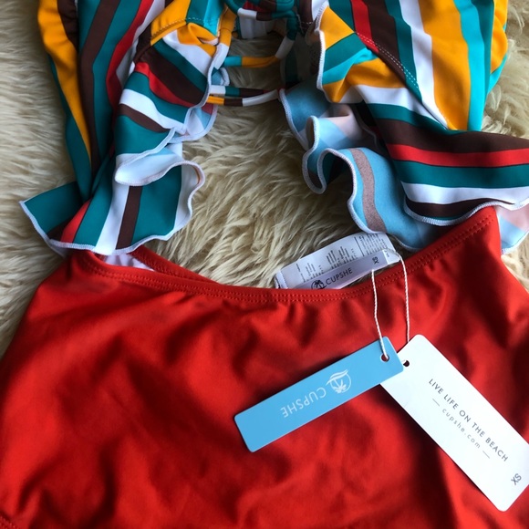 Cupshe cut out ruffle swimsuit NWT XS - Picture 5 of 5